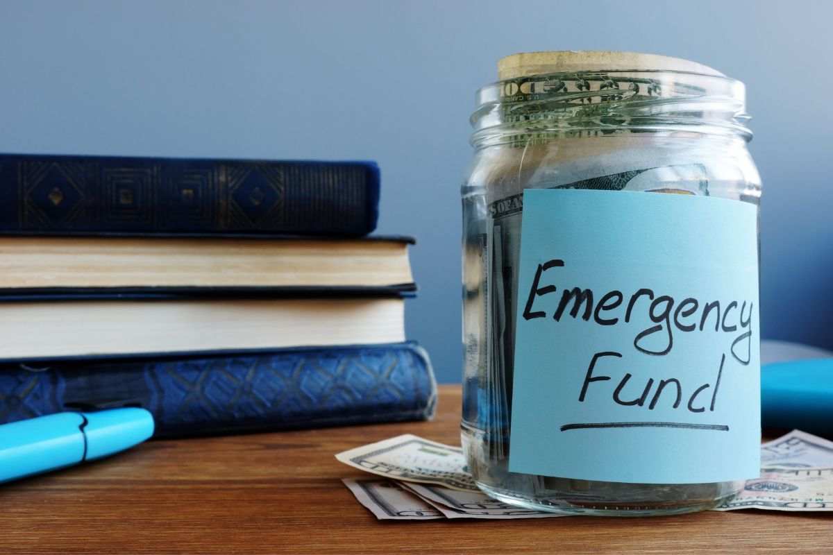 emergency fund importance https://www.canva.com/photos/MADOkSeSuOE/