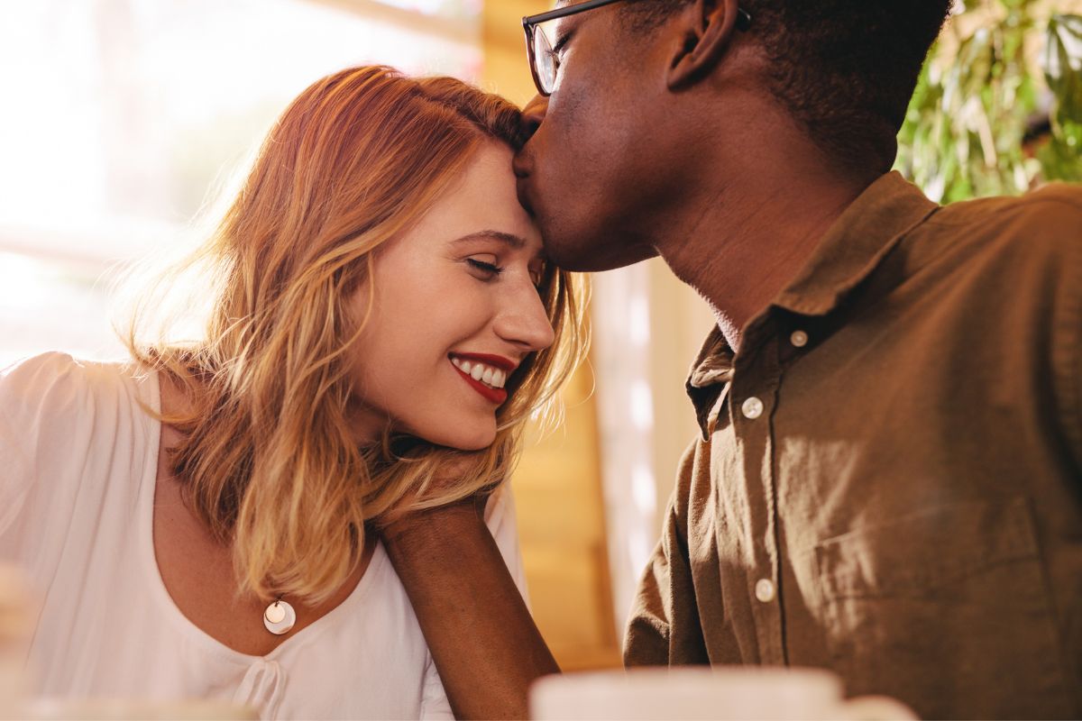 loving couple https://www.canva.com/photos/MADOYaUvREw/