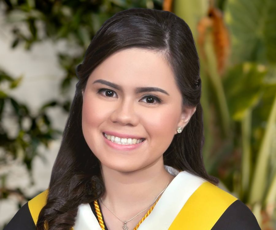 lorie-headshot-seeli